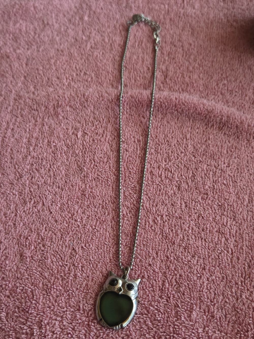 Claire's Silver Owl Mood Necklace with Green Heart Pendant
